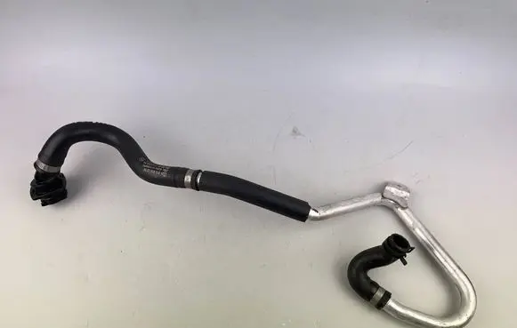 Mercedes-Benz E W213 Engine coolant pipe/hose A2138302205