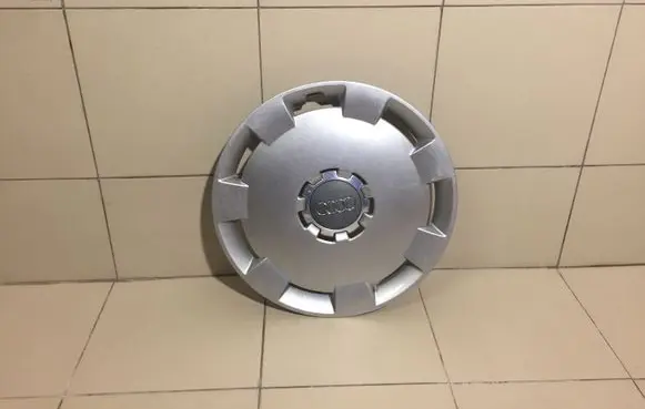 Audi A6 S6 C5 4B R16 wheel hub/cap/trim 8P0601147A