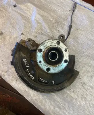 Dacia Dokker Front wheel hub spindle knuckle