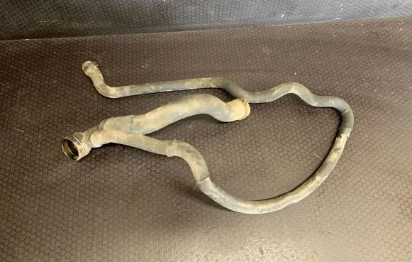 Opel Insignia A Engine coolant pipe/hose 