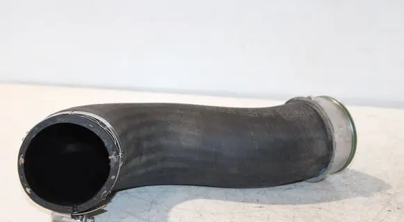 Volkswagen Transporter - Caravelle T5 Intercooler hose/pipe 7E0145709C