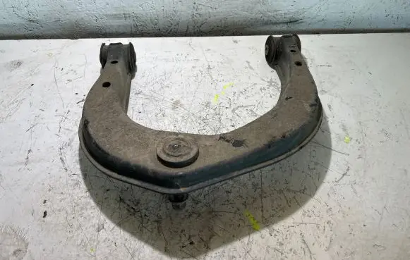 Volkswagen Amarok Front upper control arm/wishbone 