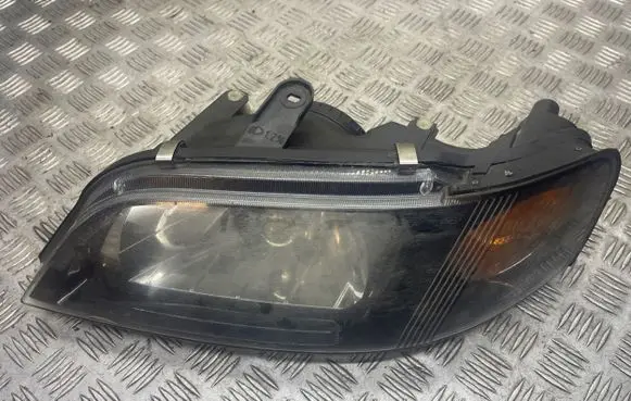 Mitsubishi Space Star Headlight/headlamp 15626300