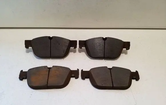 Polestar 2 Brake pads (front) 