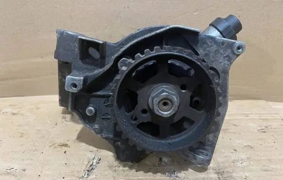 Ford Focus Fuel injection high pressure pump 9683703780