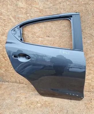 Mazda 2 Rear door