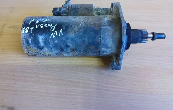 Volkswagen PASSAT B4 Starter motor