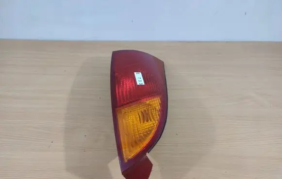 Ford Focus Rear/tail lights 1M5113404A