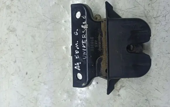 Audi A4 S4 B5 8D Tailgate/trunk/boot lock/catch/latch