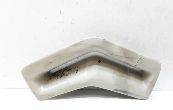 Volvo V70 Seat belt trim 