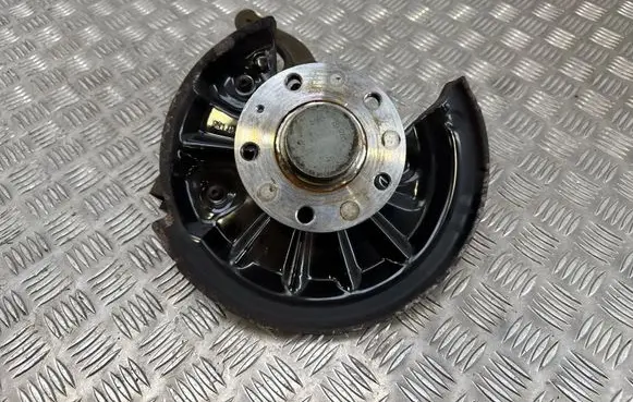 Audi A3 S3 8V Rear wheel hub 