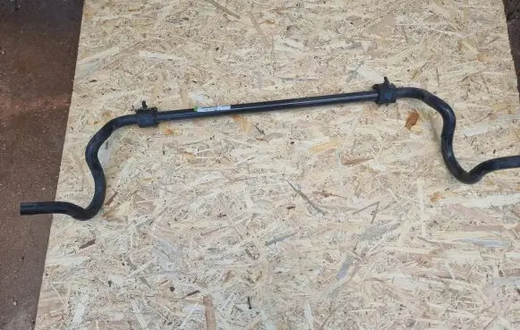 Mercedes-Benz GLC X253 C253 Front anti-roll bar/sway bar A2533230235 25302