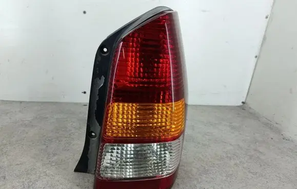 Mazda Tribute Rear/tail lights 