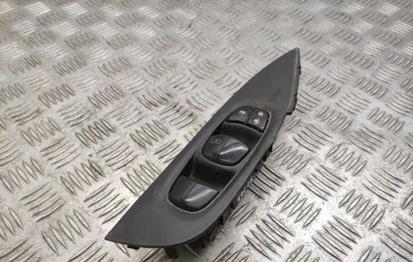 Nissan X-Trail T32 Electric window control switch