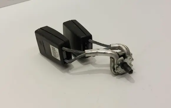 Volkswagen PASSAT B6 Rear seatbelt buckle 3C0857739C