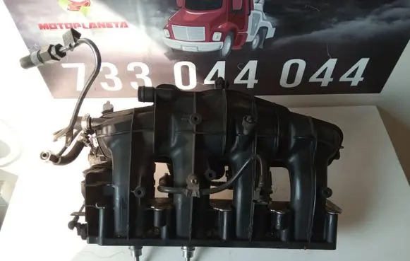 Audi A4 S4 B7 8E 8H Intake manifold 06D133185