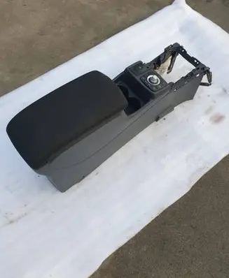Renault Koleos I Armrest 251758024R 253B06778R