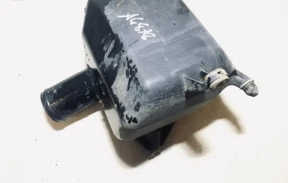 Intake resonator