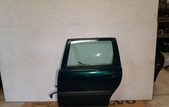 Volvo V70 Rear door 