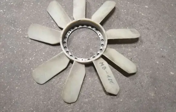 Mercedes-Benz 100 W631 Fan impeller 