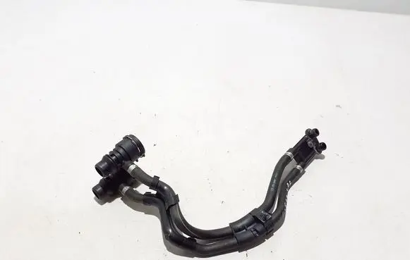 Mercedes-Benz GLE W167 Engine coolant pipe/hose A2562031300
