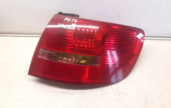 Audi A6 S6 C6 4F Rear/tail lights 89036920