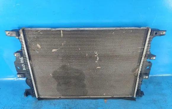 Ford Fusion II Coolant radiator DG9Z8005H