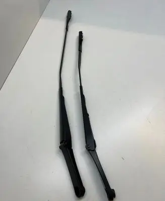 Audi A4 S4 B9 Front wiper blade arm W000059137 AL230