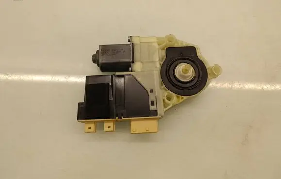 Citroen C4 I Front door window regulator motor 9681575880