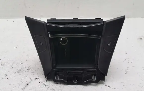 Hyundai i40 Glove box 84630-3Z715