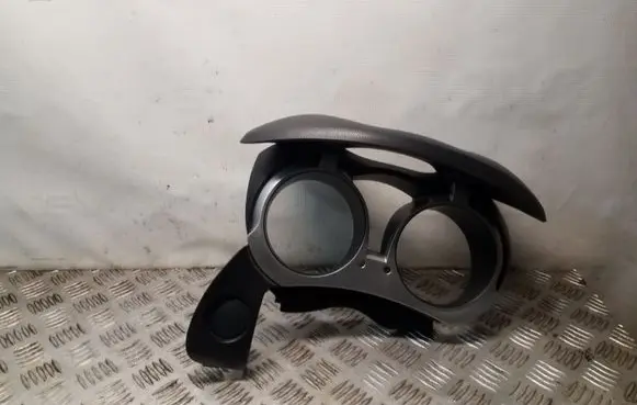 Nissan Juke I F15 Dashboard trim
