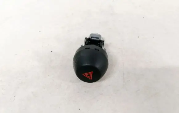 Toyota RAV 4 (XA30) Hazard light switch 15b060