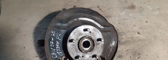 Honda CR-V Front wheel hub