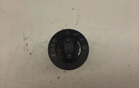 Audi A4 S4 B7 8E 8H Light switch 8E0941531D K24462
