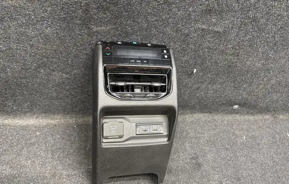 Jeep Grand Cherokee WL Climate control unit P68423839AC 05050505 MX2370503785