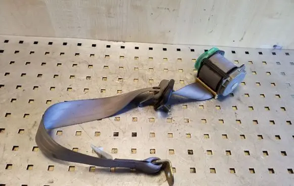 Mazda Premacy Third row seat belt T86171T