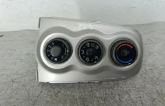 Toyota Yaris Climate control/heater control trim 554060D190