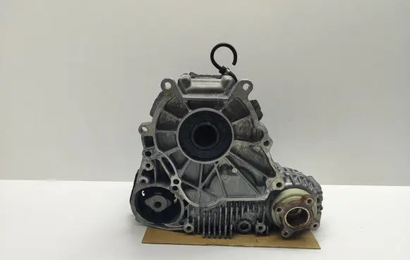 BMW 5 E60 E61 Gearbox transfer box case 7599690 13774410 ATC300