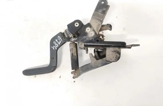 Toyota Avensis T220 Seat back rest lock catch 