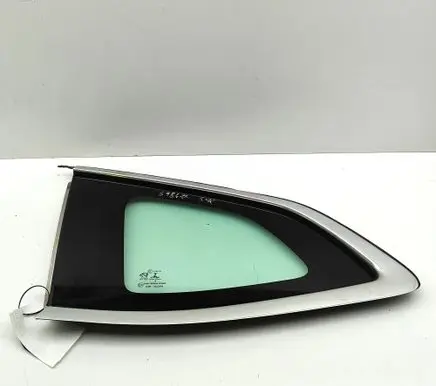 Peugeot 508 II Rear side window 9818839980