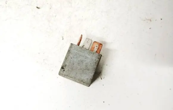 Volkswagen Golf IV Other relay 357911253