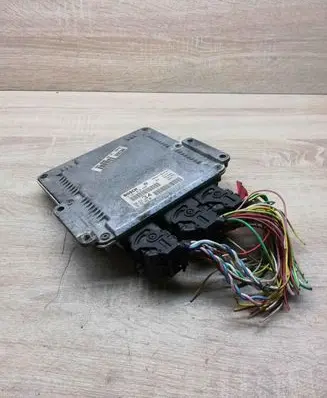 Peugeot 607 Engine control unit/module ECU 9645534380 0281010880