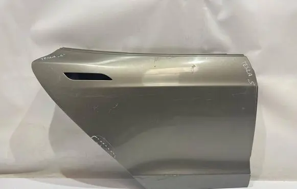 Tesla Model S Rear door