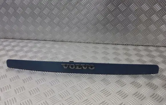 Volvo V50 Rear window tailgate spoiler 