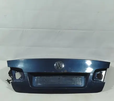 Volkswagen Jetta V Tailgate/trunk/boot lid 1k5827159f