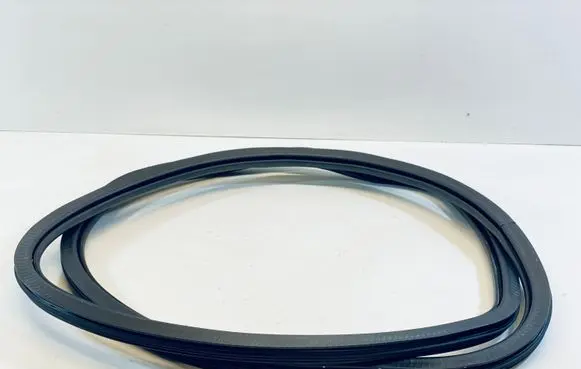 Audi A4 S4 B8 8K Rubber seal rear door 8K5833721E