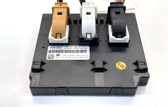 Volkswagen Golf Plus Central body control module 1K0937086R