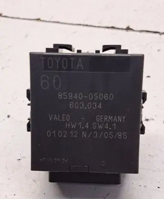 Toyota Avensis T270 Window control relay 8594005060