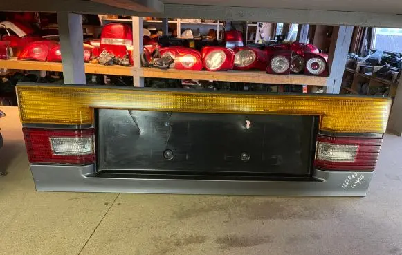 Mazda 626 Tailgate rear/tail lights 0437835