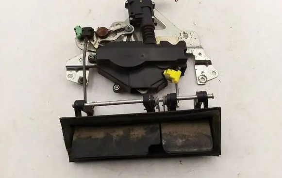 Ford Maverick Tailgate/trunk/boot lock/catch/latch 7843400